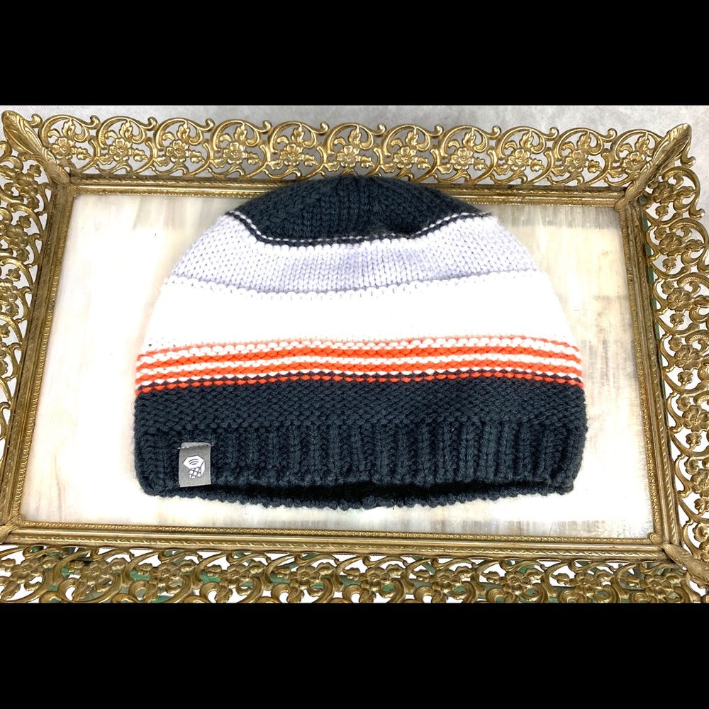 Women’s Hard Wear knit hat